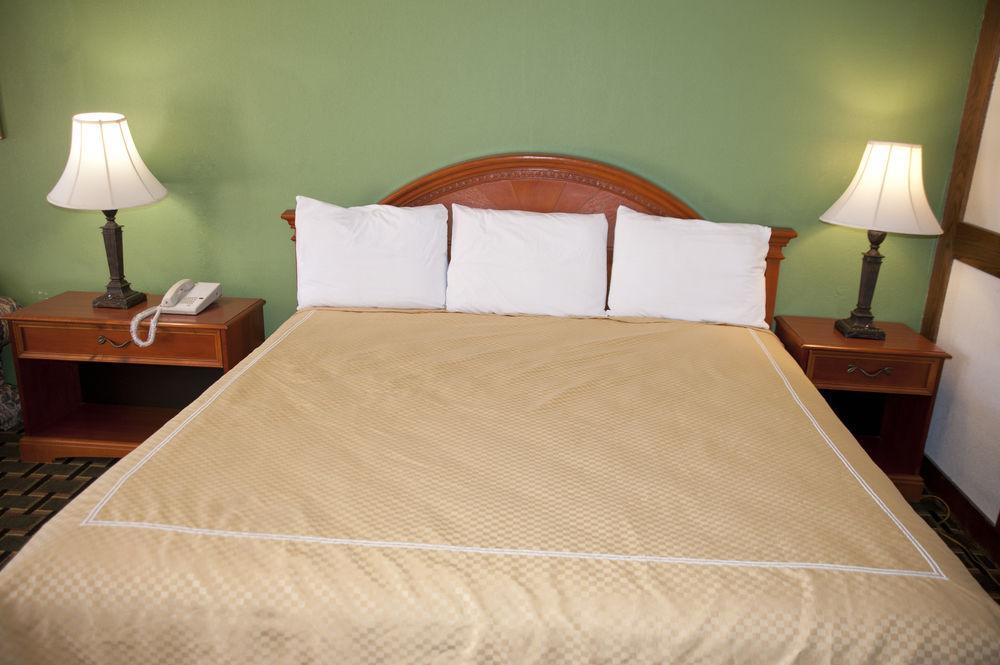 Victorian Inn & Suites Nacogdoches Dış mekan fotoğraf