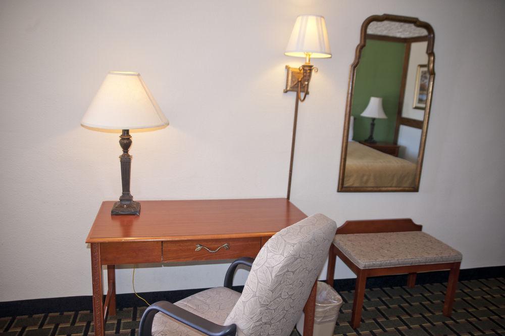 Victorian Inn & Suites Nacogdoches Dış mekan fotoğraf