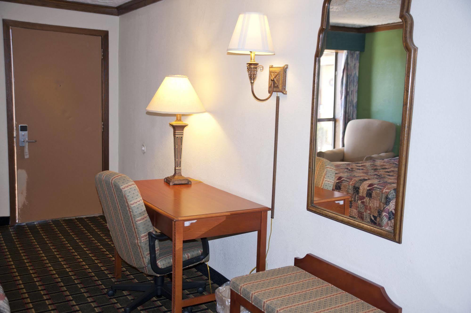Victorian Inn & Suites Nacogdoches Dış mekan fotoğraf